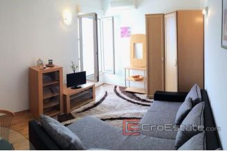 Apartment_Split_10