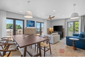 020 2046 35 Omis Residential building with a sea view for sale