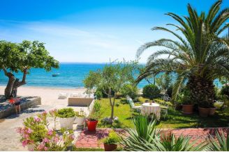 015 2048 24 Split Area modern apartment in the first row to the sea for rent