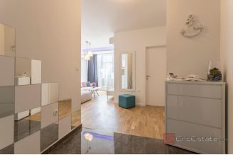 017 2031 156 Split Split 3 Modern apartment with a spacious terrace sale