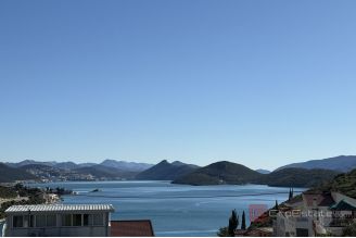 011 2046 36 Opuzen One bedroom apartment near the sea for sale