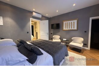 013 2036 119 Split Gripe Designer furnisher rooms for sale