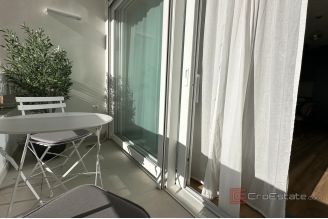 009 2045 52 split split 3 luxuriously furnished two bedroom apartment for rent