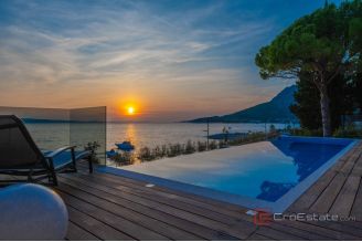 009 2049 19 omis attractive apartment with sea view for sale