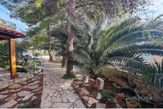 015 2021 399 sibenik house first row to the sea for sale