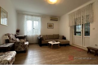 011 2045 55 split plokite two bedroom apartment with garden and garage for sale