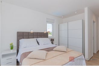 020 2047 36 Sibenik Villa with pool for sale