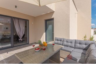 020 2047 36 Sibenik Villa with pool for sale