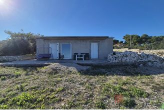 006 2047 38 Island of Solta Vacation house in the second row to the sea for sale