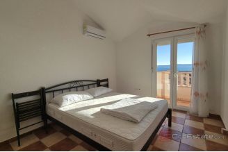 020 2047 39 Ciovo Apartment house with sea view for sale