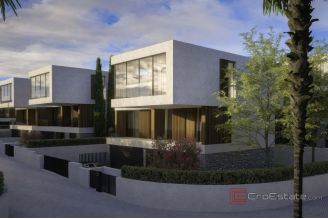 014 2046 54 Umag Prestigious villa within a resort sale