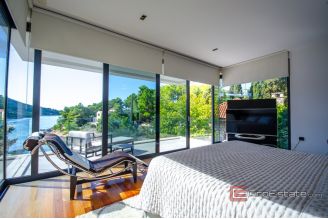 20 2013 196 Korcula villa sea front for sale