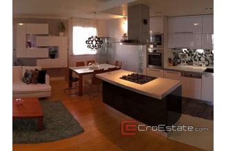 14 4180 30 Split apartment sea view for sale