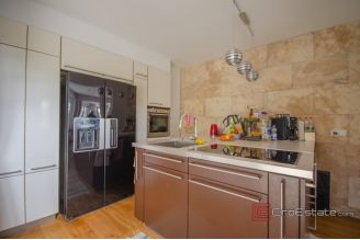 20 2013 195 Brac villa sea view for sale