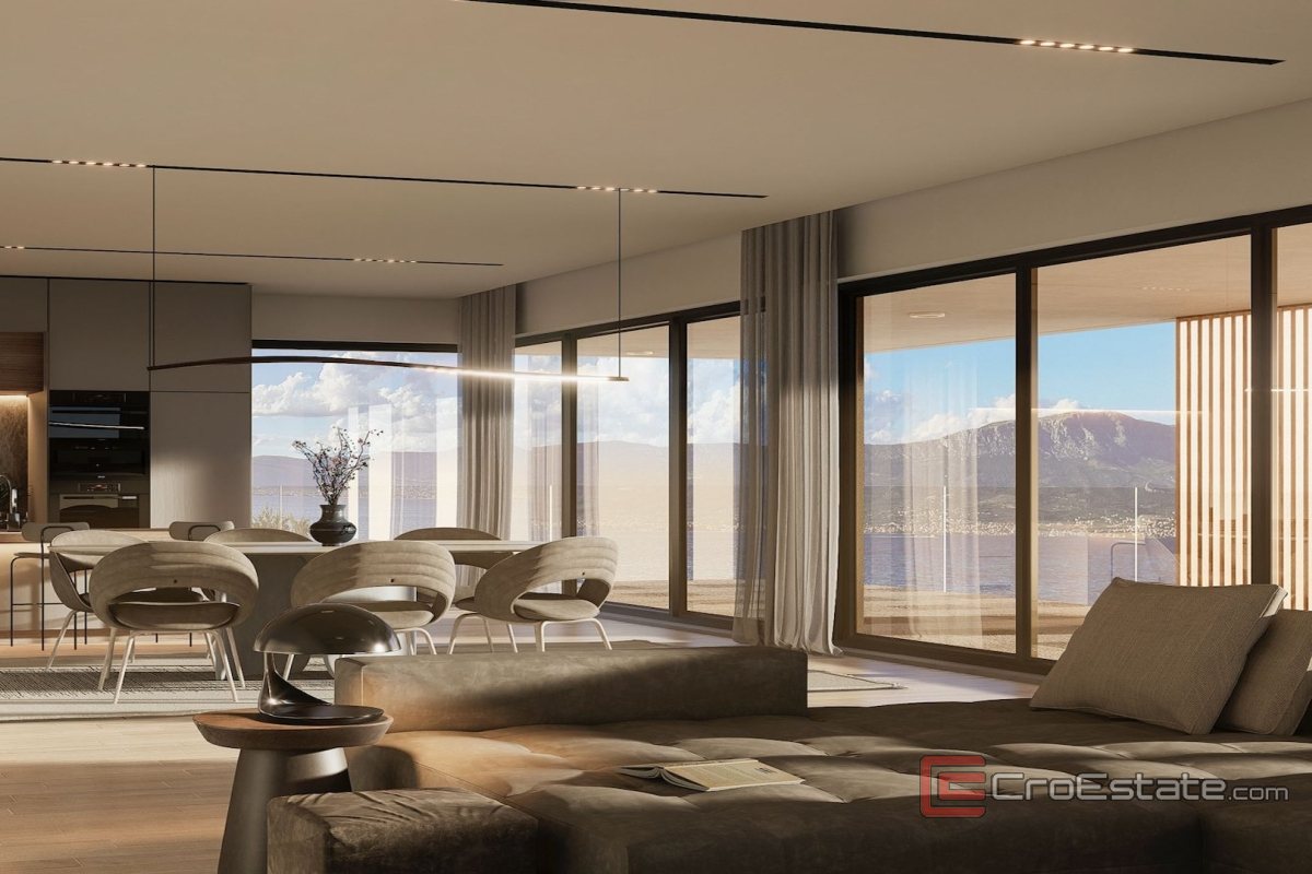 010 2029 89 Ciovo Spacious apartment in the first row to the sea for sale 010 2029 89 Ciovo Spacious apartment in the first row to the sea for sale