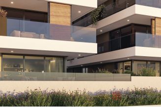 013 2029 91 Ciovo Luxury three bedroom apartment in the first row to the sea for sale