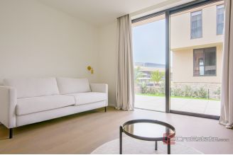 014 2046 56 Umag Modern semi detached villa in sale