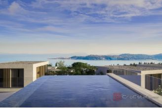 019 2046 57 Umag Prestigious villa in a resort sale