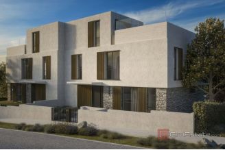 010 2046 58 Umag Luxury semi detached villa in a resort for sale