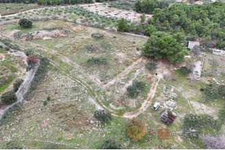 006 2049 25 Island of Brac Spacious estate in an idyllic location for sale