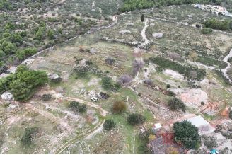 006 2049 25 Island of Brac Spacious estate in an idyllic location for sale