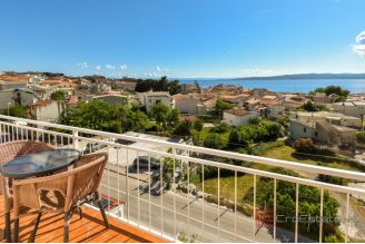 019 2048 29 Makarska Apartment house with a beautiful sea view for sale