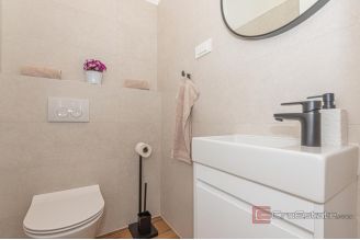 020 2047 44 Vodice Modern semi detached villa with pool for sale