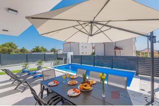 020 2047 44 Vodice Modern semi detached villa with pool for sale