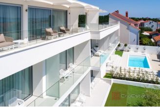 015 2044 32 Zadar Modern hote in attractive location for sale