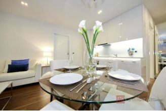 015 2044 32 Zadar Modern hote in attractive location for sale