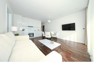 015 2044 32 Zadar Modern hote in attractive location for sale