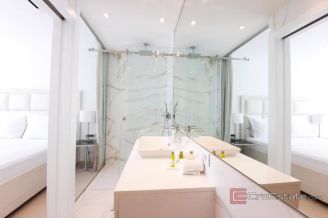 015 2044 32 Zadar Modern hote in attractive location for sale