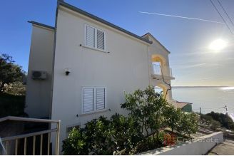 012 2044 39 Ciovo Detached house with a sea view for sale