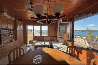 008 2035 198 island ciovo family house near the sea for sale