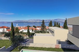 007 2022 435 island brac building land near the sea for sale