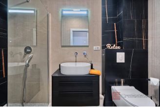 009 2016 638 Ciovo Modern apartment with pool and open sea view for sale