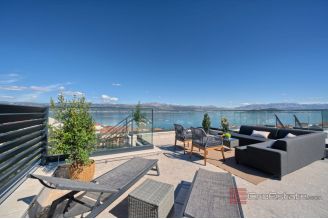 009 2016 638 Ciovo Modern apartment with pool and open sea view for sale