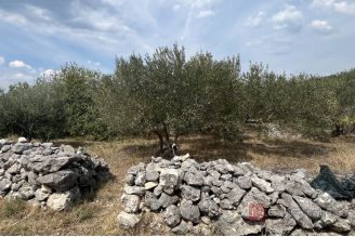 007 2046 61 Omis Building plot with a project for sale