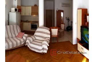 10 4171 30 Split apartment sea view for sale