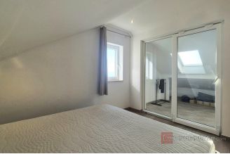 012 2047 47 island brac two apartments with parking spaces for sale