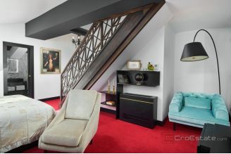 011 2043 134 Sibenik Four star heritage hotel in the heart of city for sale