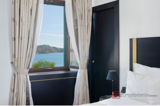 011 2043 134 Sibenik Four star heritage hotel in the heart of city for sale