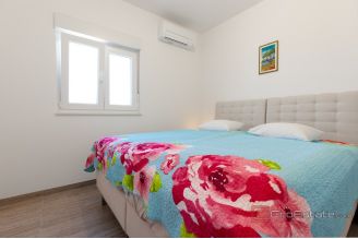 020 2031 161 kastela luxury villa with pool and open sea view sale