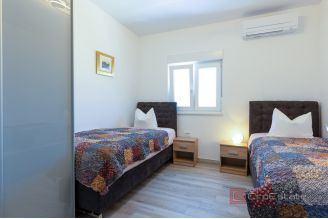 020 2031 161 kastela luxury villa with pool and open sea view sale
