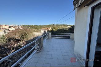 016 2035 202 island ciovo semi detached house with sea view for sale
