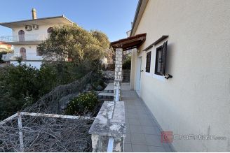 016 2035 202 island ciovo semi detached house with sea view for sale