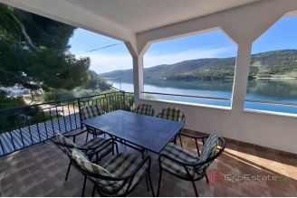 008 2041 90 marina house in a prime location near the sea sale