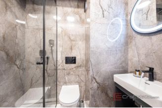 018 2022 437a Ciovo Modern villa with a sea view for sale