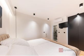 018 2022 437a Ciovo Modern villa with a sea view for sale