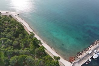 015 2044 41 Sibenik Modern mobile homes in a luxury resort for sale